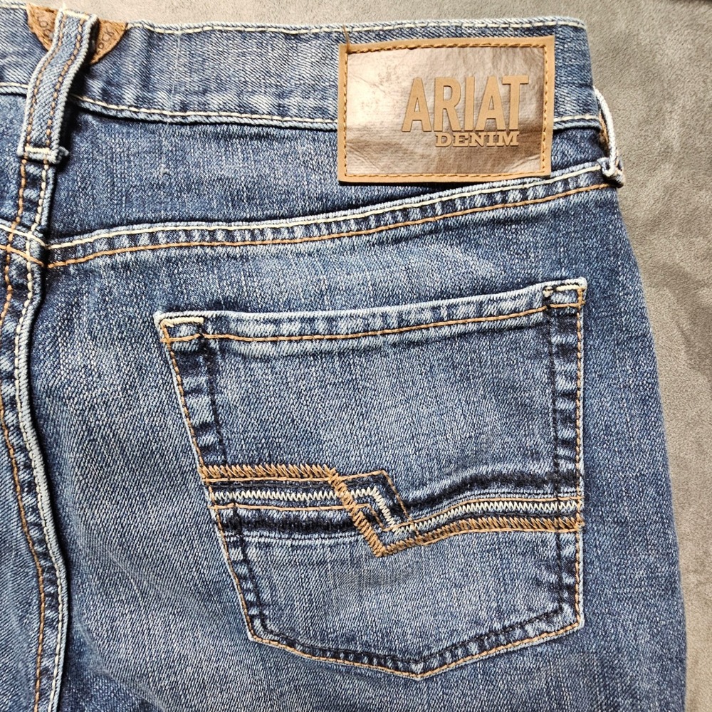 Ariat M5 Slim Straight Men's Jeans 31 Medium Wash Blue Denim Stretch 10030317
